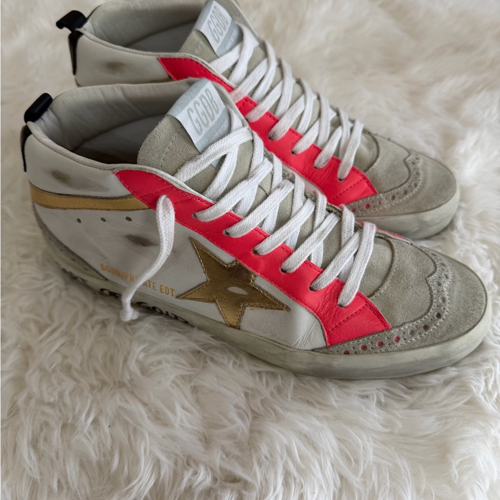 Golden Goose Deluxe Brand Mid
Star
GGDB / PRIVATE EDT Size 39 US 9